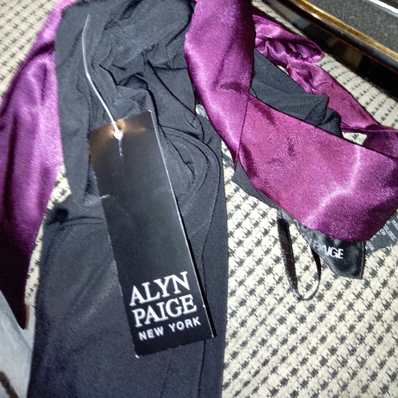 NWT/Alyn Paige black mini dress with purple ribbon size Small - Picture 3 of 9